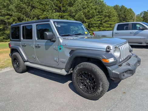 Used 2019 Jeep Wrangler Unlimited Sport S AWD/4WD image 1