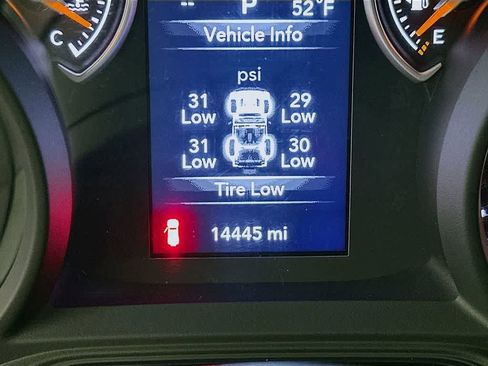 Used 2024 Jeep Wrangler Sport S image 19