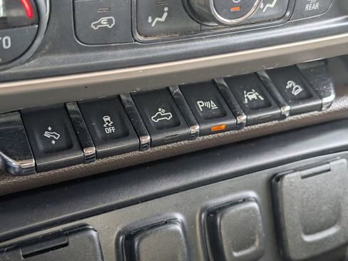 Used 2016 GMC Sierra 1500 Denali w/ Enhanced Driver Alert Package image 20