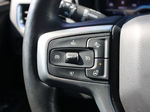 Used 2023 Chevrolet Suburban Premier image 26