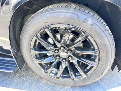Used 2022 Cadillac Escalade ESV Sport w/ Touring Package AWD/4WD image 7