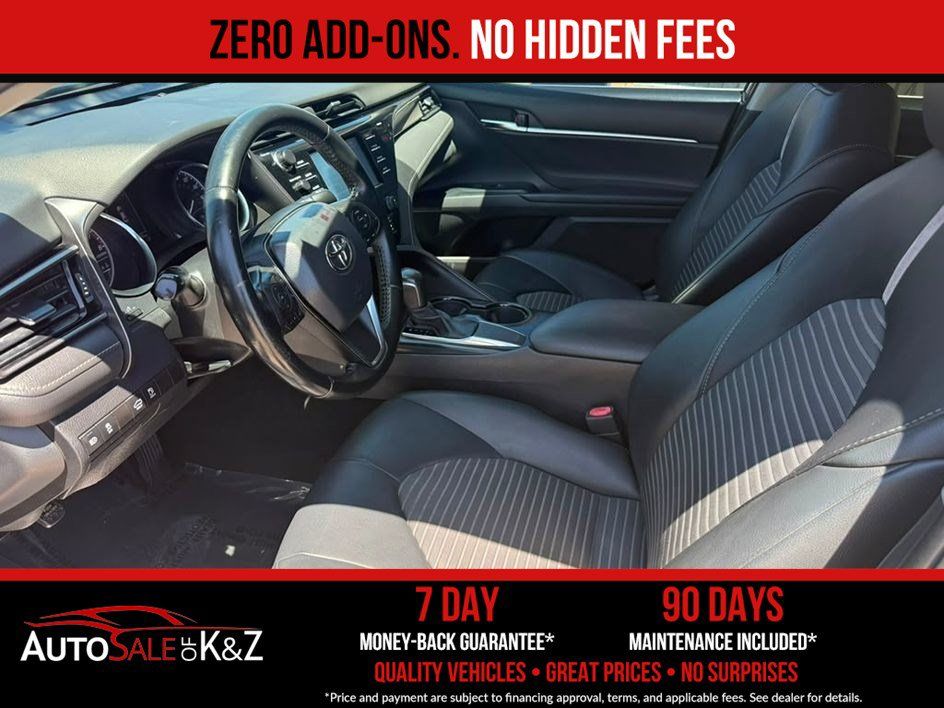 Used 2020 Toyota Camry SE FWD image 16