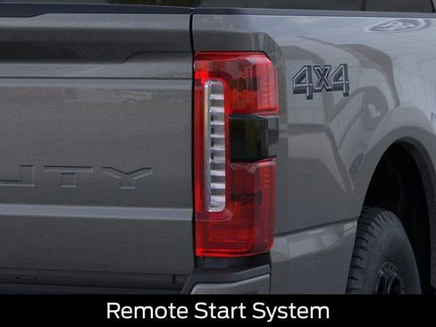 New 2026 Ford F250 XLT w/ XLT Premium Package image 23