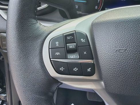 Used 2024 Ford Explorer XLT w/ Equipment Group 202A AWD/4WD image 12