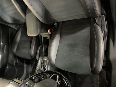 Used 2024 Mitsubishi Outlander Sport SE image 15