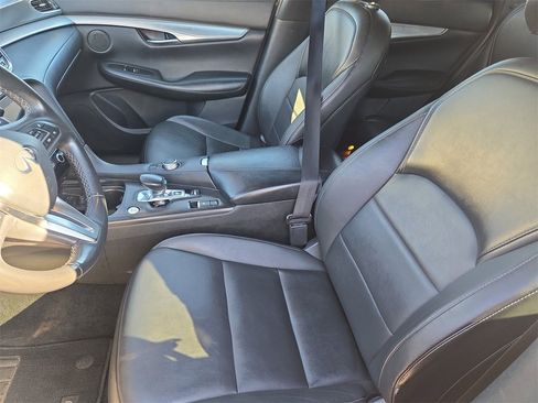 Used 2020 INFINITI QX50 Essential w/ Edition 30 Package image 12