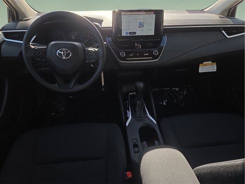 Certified 2025 Toyota Corolla LE image 15