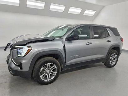 Used 2025 GMC Terrain Elevation