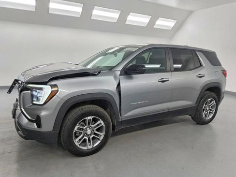 Used 2025 GMC Terrain Elevation image 1