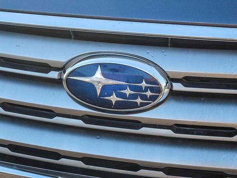 Used 2016 Subaru Outback 2.5i Limited w/ Popular Package #4 image 5