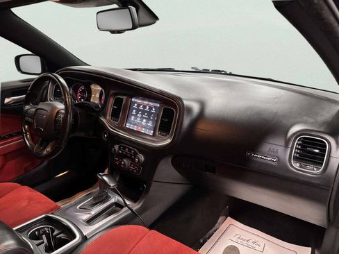 Used 2019 Dodge Charger Scat Pack w/ Plus Group RWD image 25