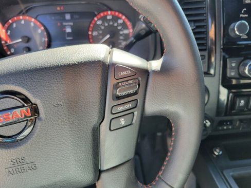 Used 2021 Nissan Titan PRO-4X w/ Pro-4x Convenience Package image 17