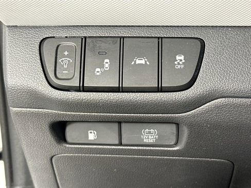 Used 2020 Hyundai Ioniq SEL image 23