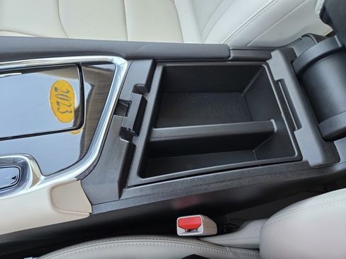 Used 2023 Buick Enclave Essence w/ LPO, Floor Liner Package AWD/4WD image 13