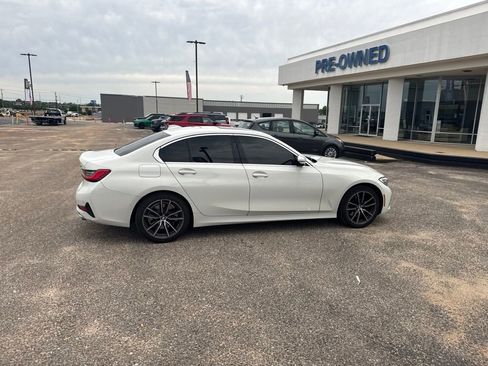 Used 2019 BMW 330i Sedan RWD image 12
