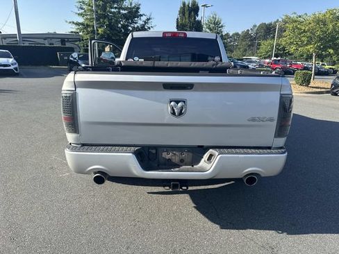 Used 2017 RAM 1500 Express AWD/4WD image 6