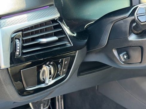 Used 2019 BMW M550i xDrive AWD/4WD image 9