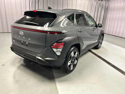 Used 2025 Hyundai Kona SEL image 7