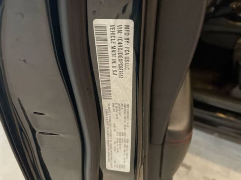 Used 2023 Dodge Durango GT image 28