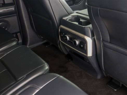 Used 2023 Ford Expedition Max XLT image 16