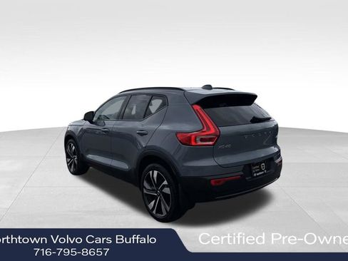 Certified 2023 Volvo XC40 B5 Plus w/ Driver Assist Package AWD/4WD image 3