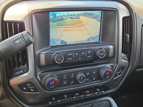 Used 2017 Chevrolet Silverado 1500 LTZ Z71 w/ LTZ Plus Package AWD/4WD image 23