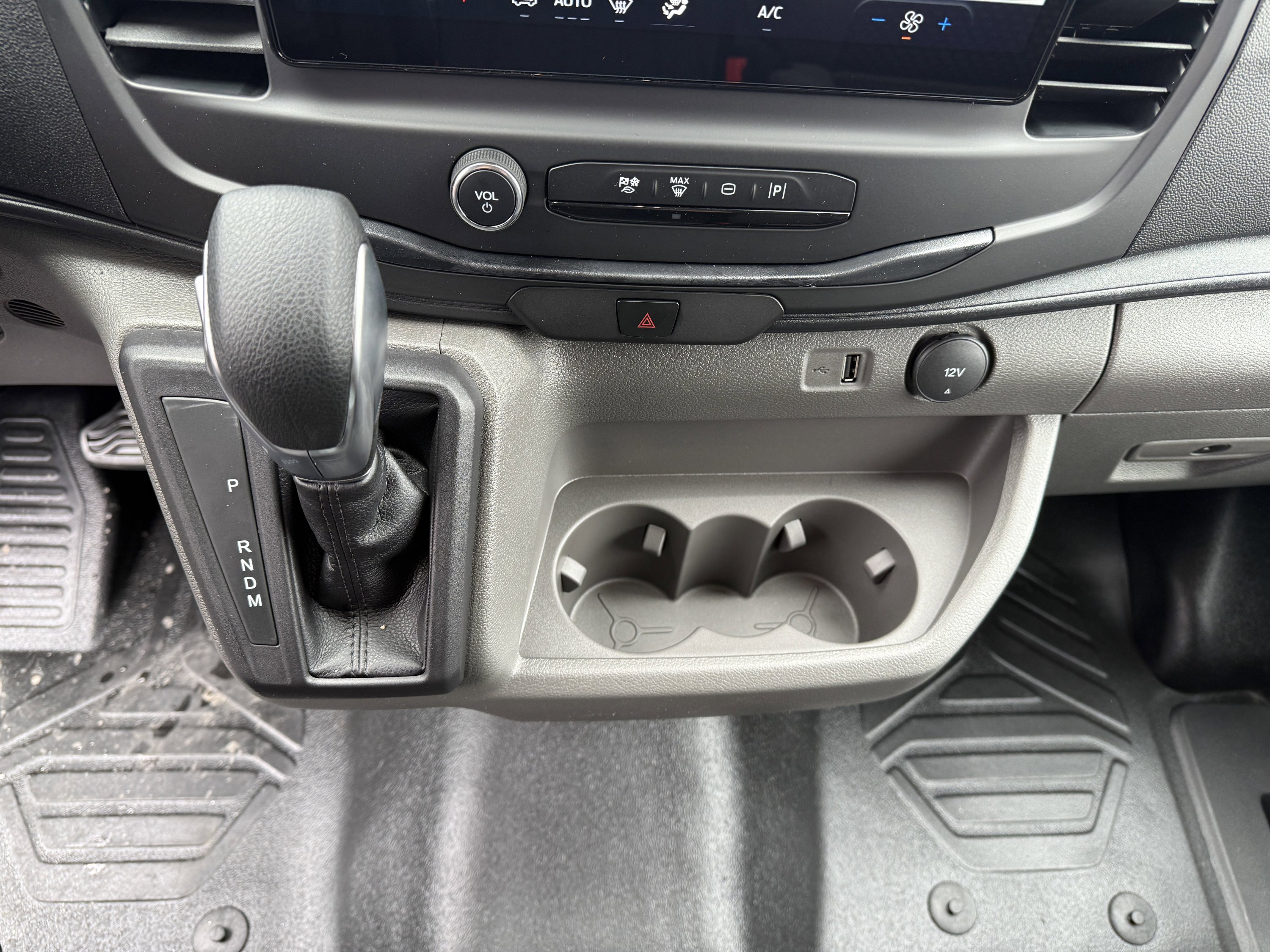 Used 2026 Ford Transit 150 Low Roof RWD image 14