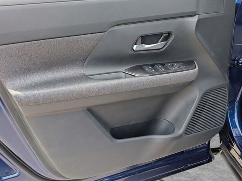 New 2026 Nissan Kicks SV image 16