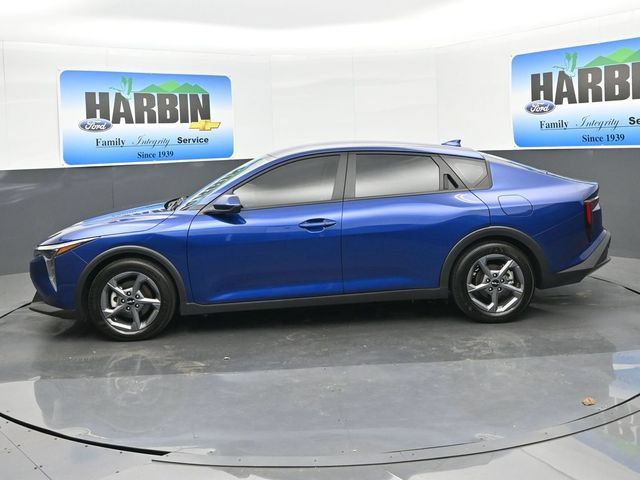 Used 2025 Kia K4 FWD image 2