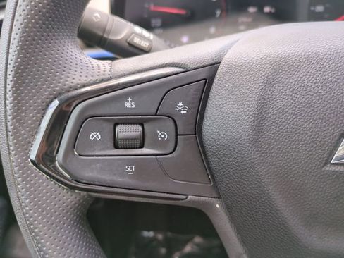 Certified 2025 Chevrolet Trax LS w/ Driver Confidence Package FWD image 28