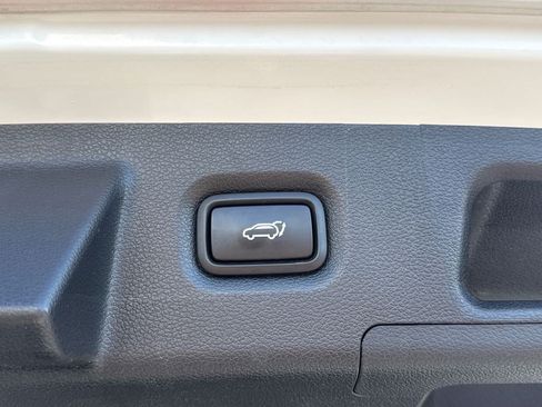 Used 2022 Hyundai Santa Fe Limited w/ Cargo Package AWD/4WD image 17