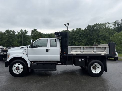 Used 2017 Ford F650 2WD SuperCab Super Duty image 6