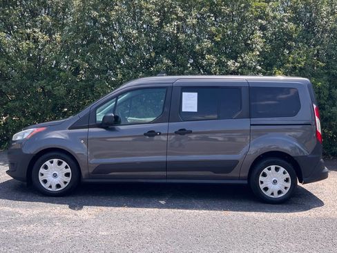 Used 2022 Ford Transit Connect XL FWD image 4