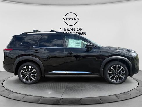 New 2026 Nissan Pathfinder Platinum AWD/4WD image 6