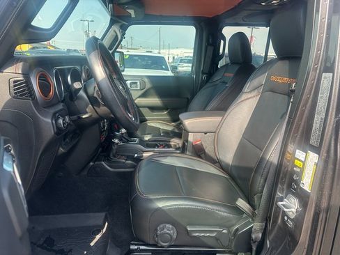 Used 2023 Jeep Gladiator Mojave w/ Cold Weather Group image 14