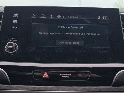 Used 2025 Honda Passport TrailSport image 29