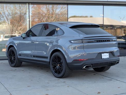 New 2026 Porsche Cayenne Coupe image 3
