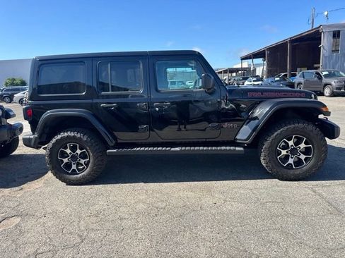 Used 2022 Jeep Wrangler Unlimited Rubicon w/ Cold Weather Group AWD/4WD image 4