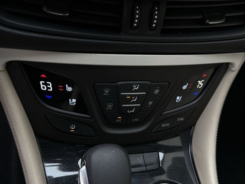 Used 2017 Buick Envision Premium w/ Driver Confidence Package AWD/4WD image 20