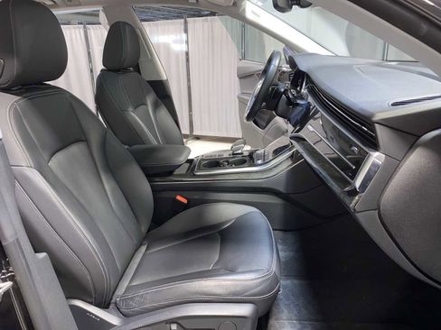 Used 2020 Audi Q8 Premium w/ Black Optic Package AWD/4WD image 14