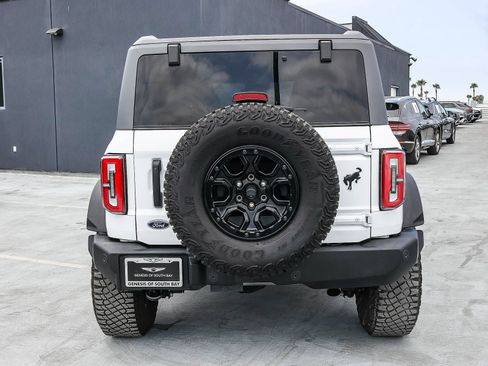 Used 2024 Ford Bronco Wildtrak AWD/4WD image 5