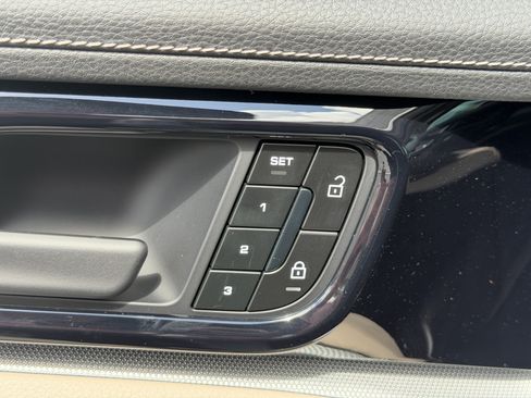 New 2026 Porsche Panamera RWD image 23