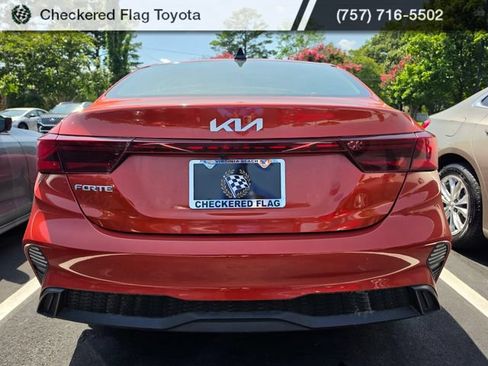 Used 2023 Kia Forte LXS w/ LXS Technology Package FWD image 5