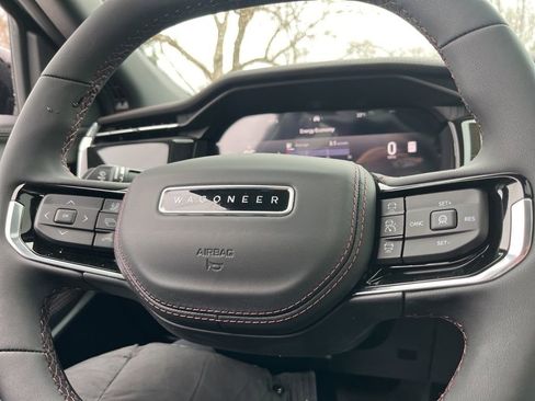 Used 2025 Jeep Wagoneer S Limited image 15