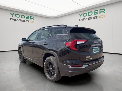 Used 2024 GMC Terrain AT4 AWD/4WD image 10
