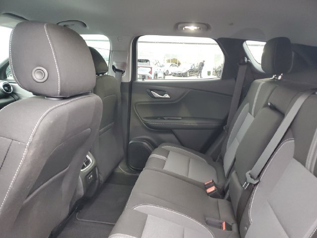 Certified 2025 Chevrolet Blazer LT w/ Convenience Package FWD image 9