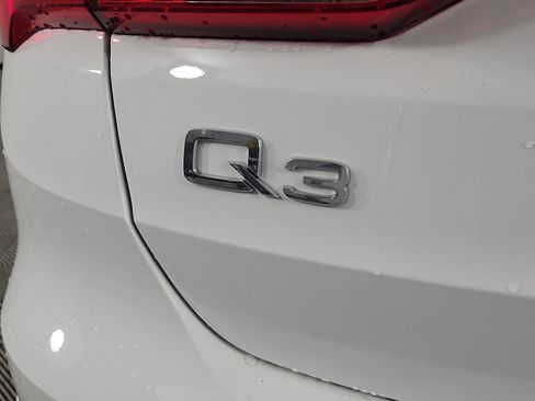 Certified 2025 Audi Q3 2.0T Premium Plus w/ Premium Plus Package image 13