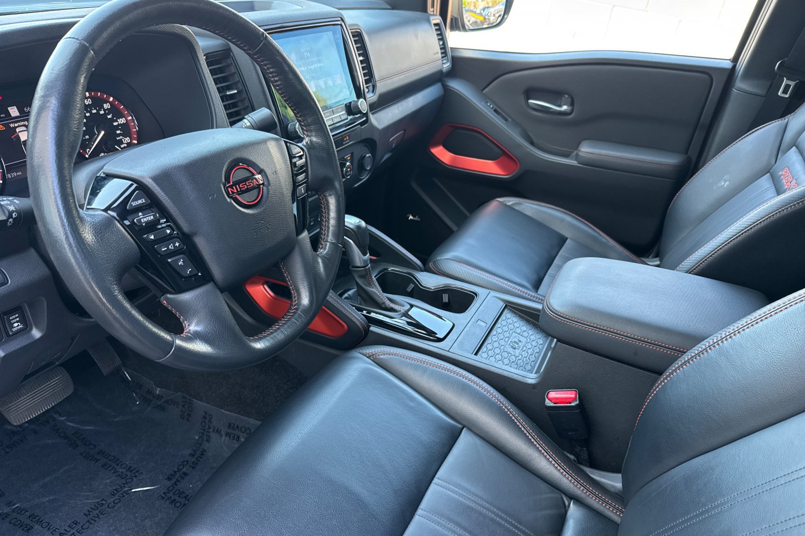 Used 2023 Nissan Frontier Pro-X w/ Pro-X Premium Package RWD image 11