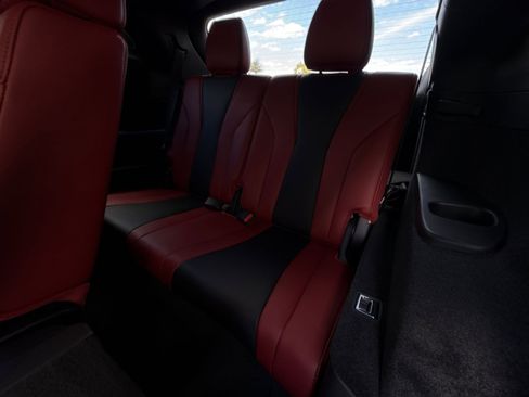 Used 2025 Acura MDX A-Spec image 25