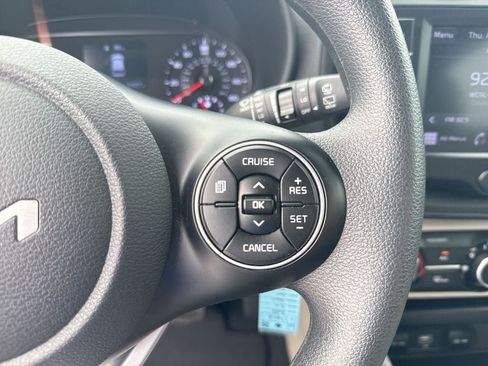 Used 2022 Kia Soul LX FWD image 9